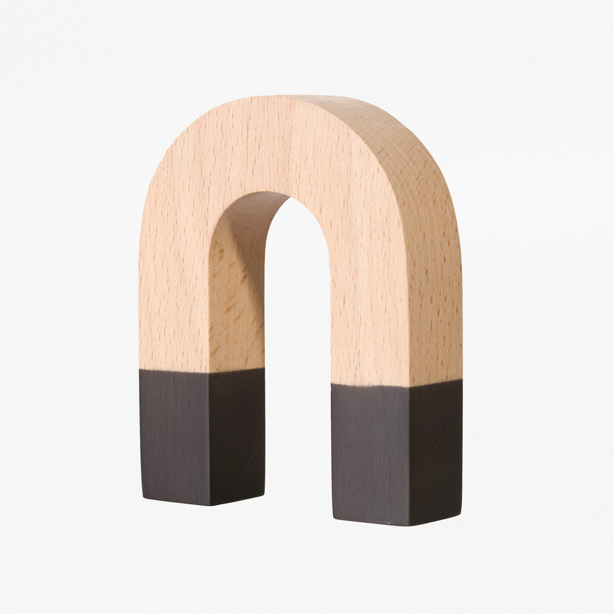 Horseshoe Magnet Black